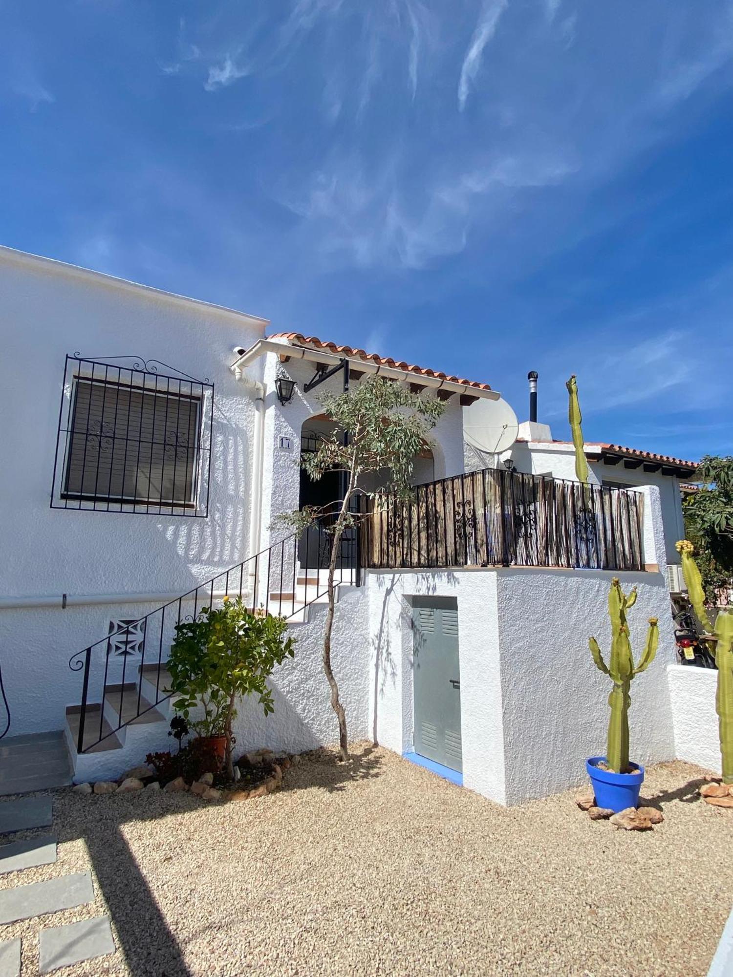 Bungalow Steps From Moraira Teulada Eksteriør bilde